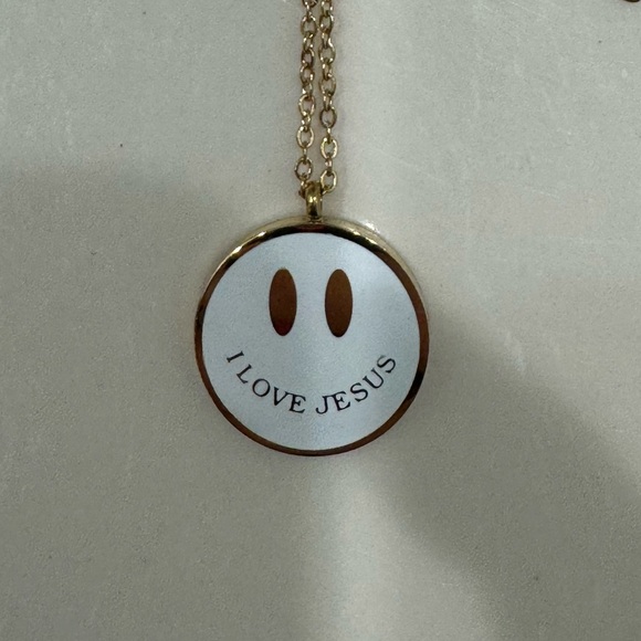 I Love Jesus Smiley Face Adjustable Necklace - Picture 1 of 3